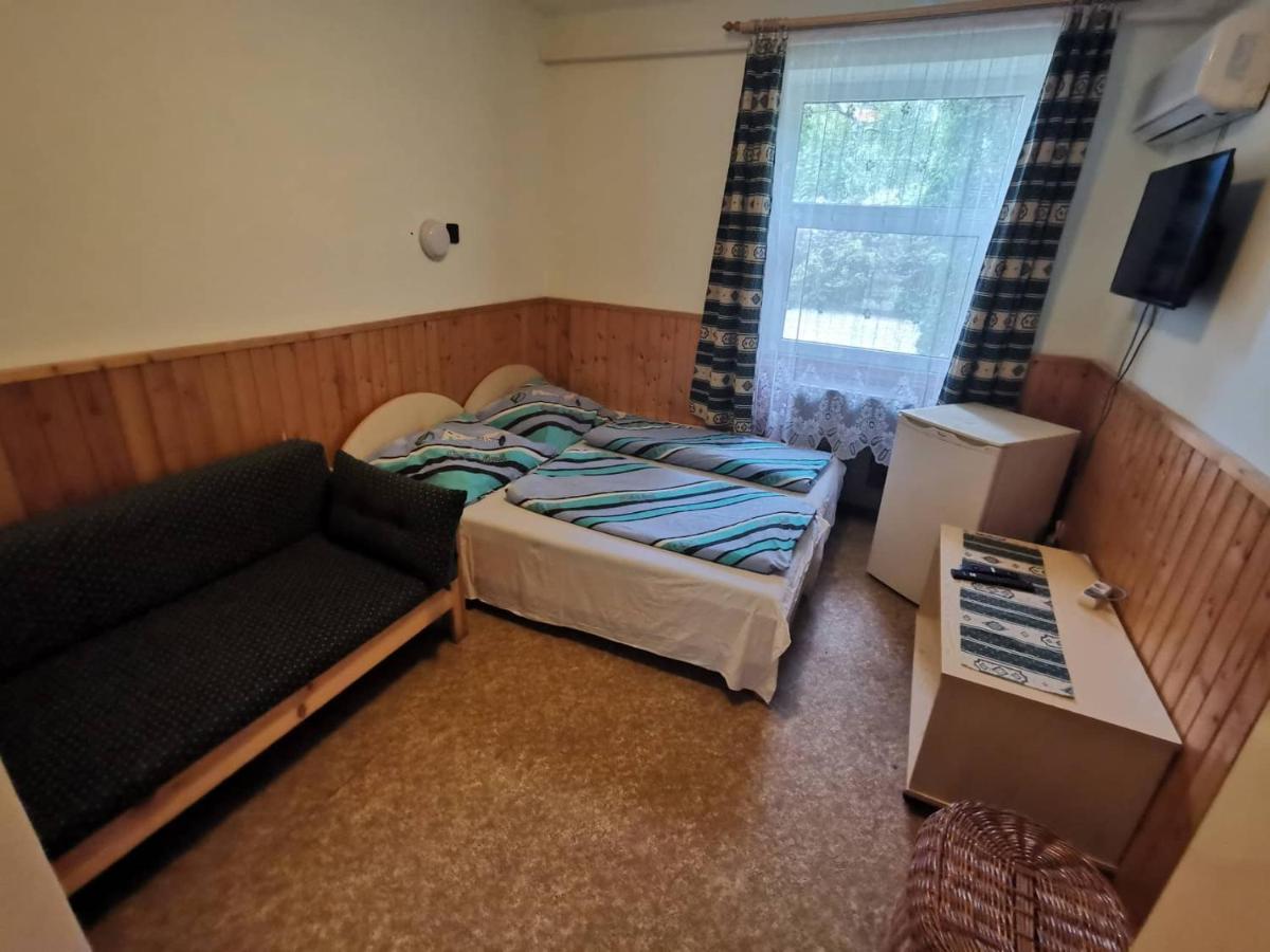 Appartamento Platán üdülő Balatonlelle Esterno foto